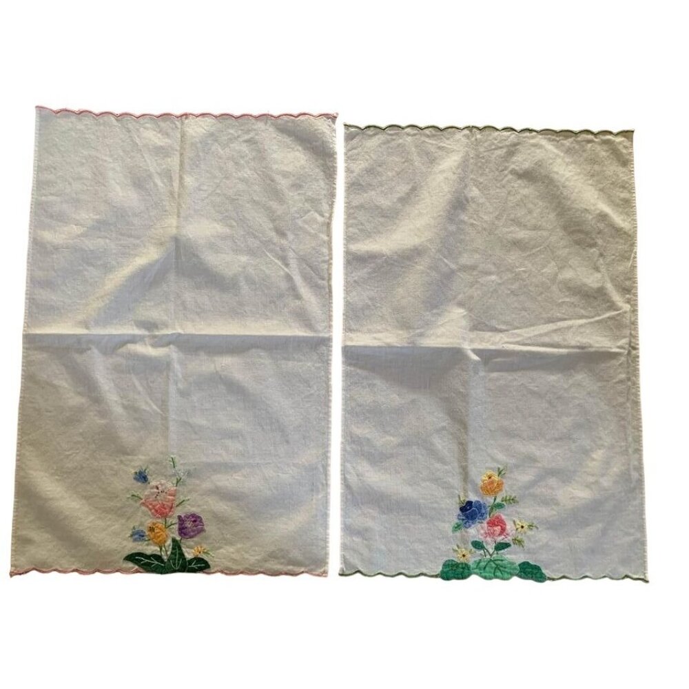 Hand Embroidered Appliqué Towels Floral Design Scalloped Edges Set 2